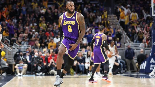 STAR SPORTS下载-贾巴尔批评詹姆斯“愚蠢”,湖人前辈为何如此苛刻?