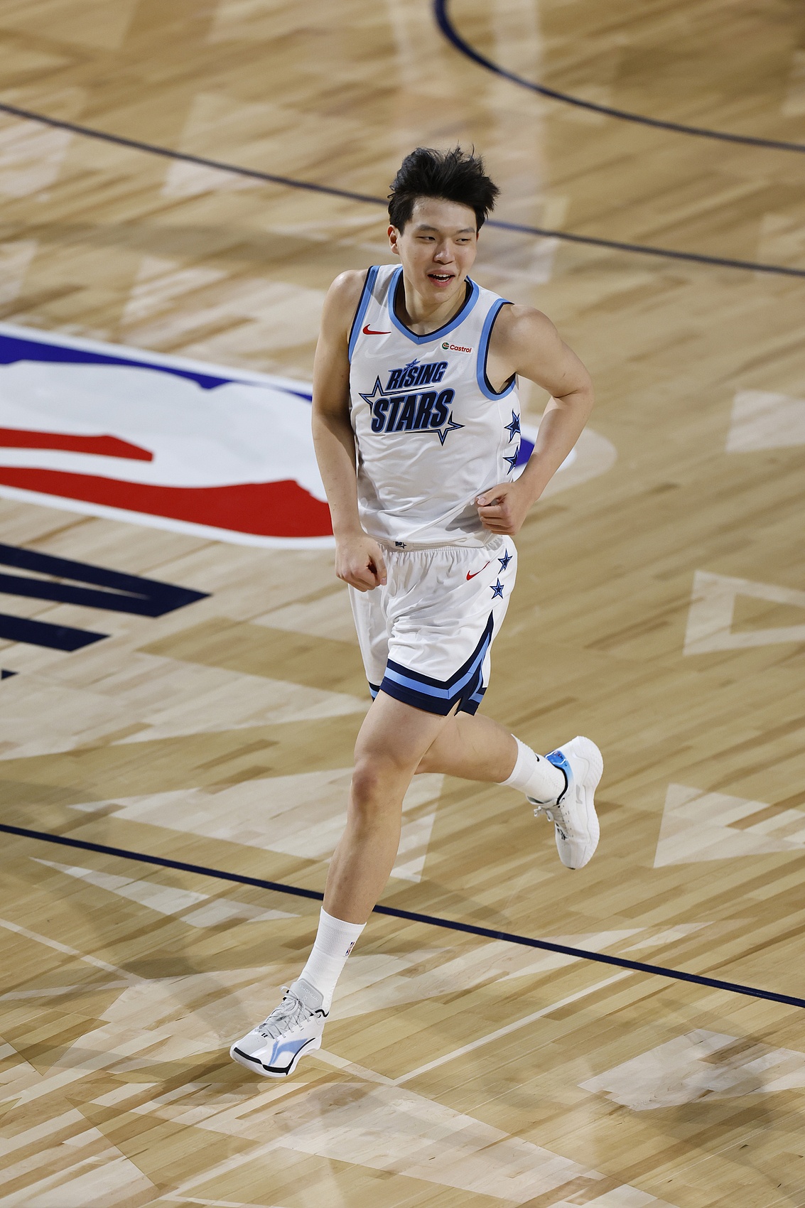 拓媒:杨瀚森&利拉德在全明星赛的表现证明他们都是可用之人